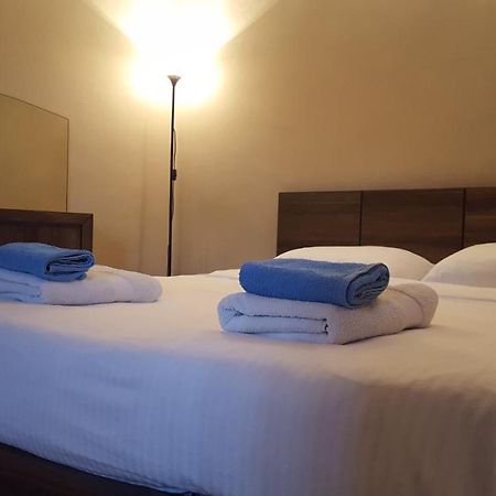 Apartment Rustaveli 1 Tbilisi Eksteriør bilde