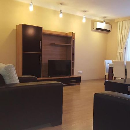 Apartment Rustaveli 1 Tbilisi Eksteriør bilde