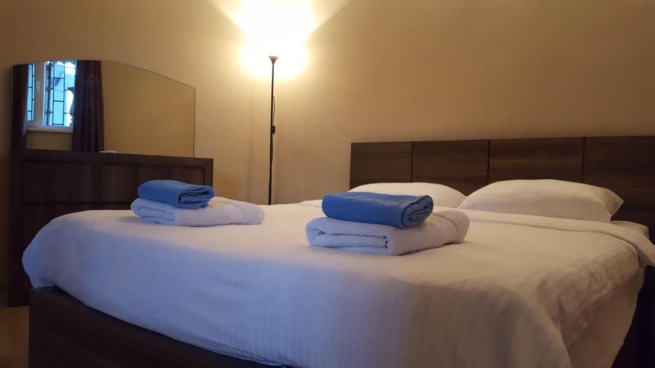 Apartment Rustaveli 1 Tbilisi Eksteriør bilde