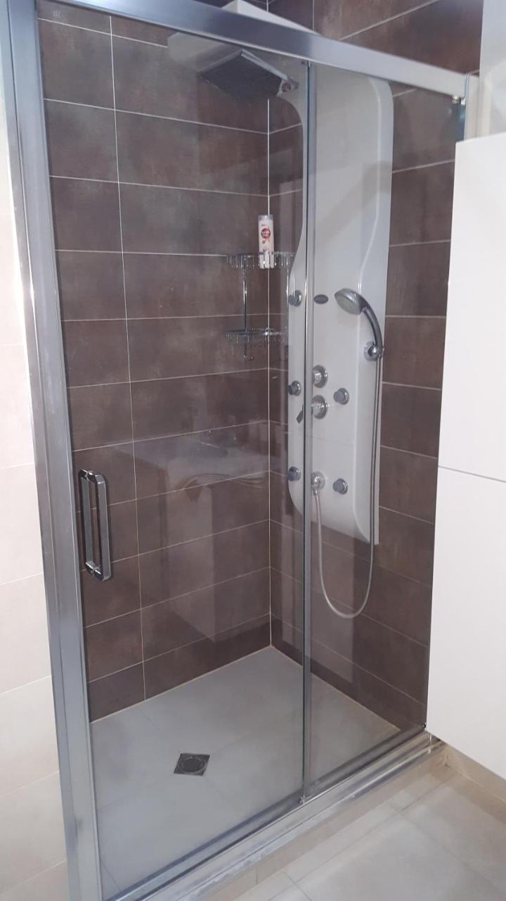 Apartment Rustaveli 1 Tbilisi Eksteriør bilde