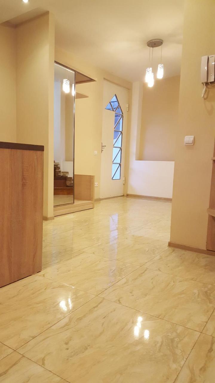 Apartment Rustaveli 1 Tbilisi Eksteriør bilde